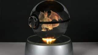 Sphère lumineuse avec représentation de dragon